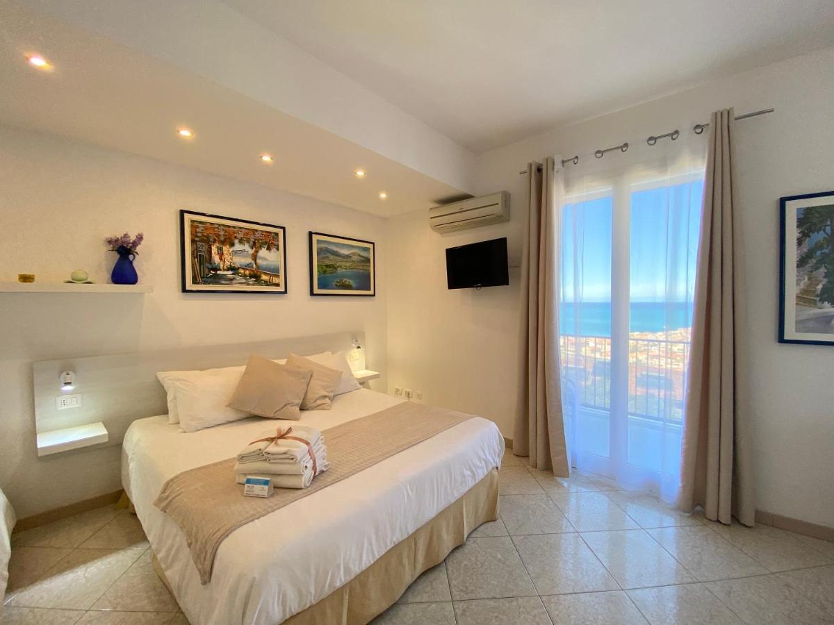 Ma&Mi Guest House تْشيفالو المظهر الخارجي الصورة