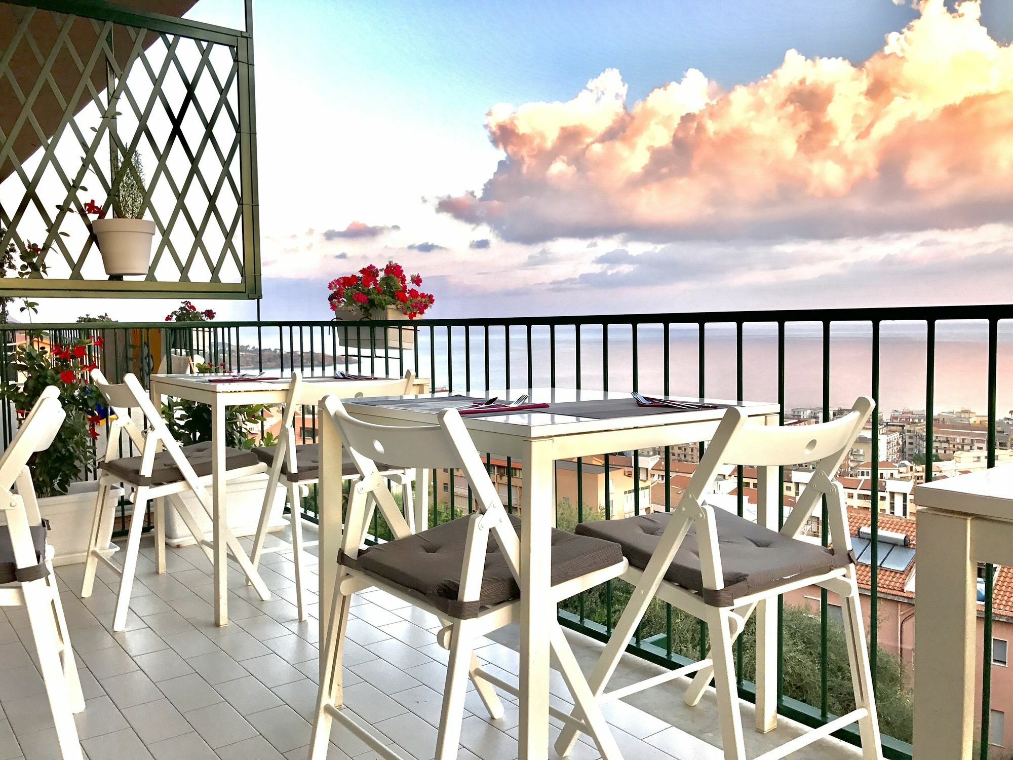 Ma&Mi Guest House تْشيفالو المظهر الخارجي الصورة